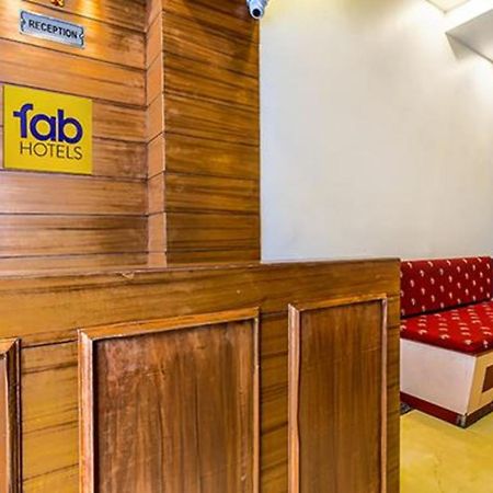 Fabexpress Clock View 500M From The Mall Road Mussoorie Exterior photo